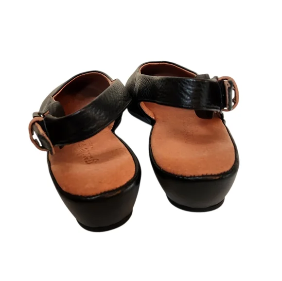 NWOB Gentle Souls Noemi Black Leather Low Wedge Slingback Size 7.5 - Picture 6 of 10